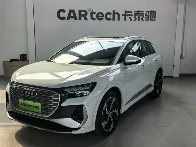 Фотография автомобиля — Audi Q4 e-tron
