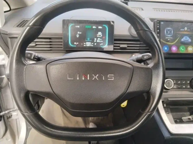 Linxys Ling Shi Golden Card — Фото автомобиля 2