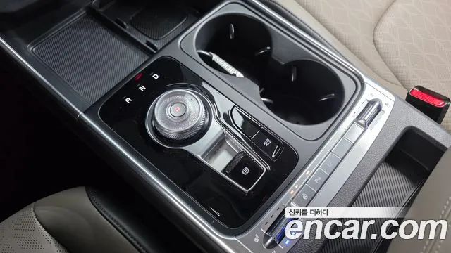 Kia Carnival — Фото автомобиля 9