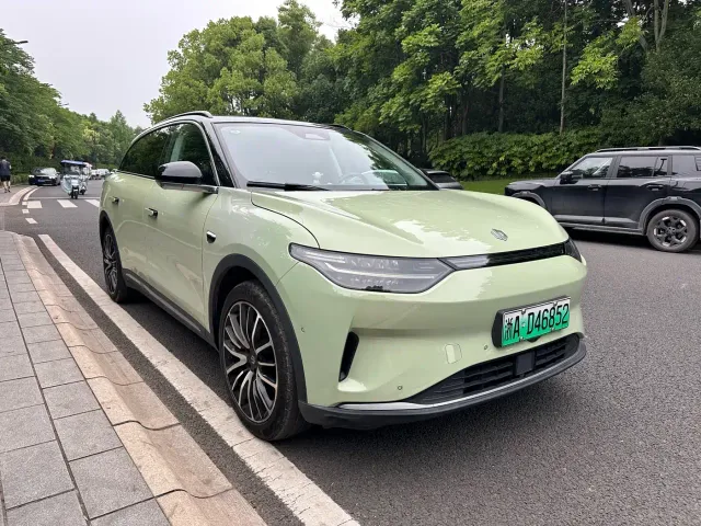 Leapmotor C11 — Фото автомобиля 3