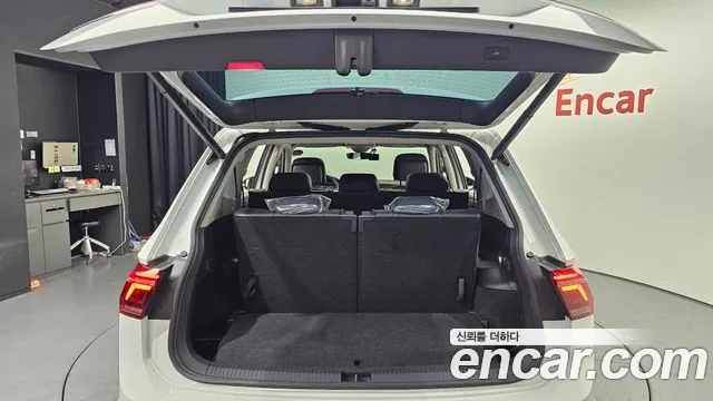 Volkswagen Tiguan — Фото автомобиля 20
