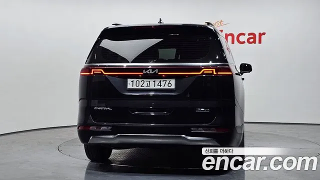Kia Canival Carnival 4 поколение Бензин 7 мест Signature — Фото автомобиля 4