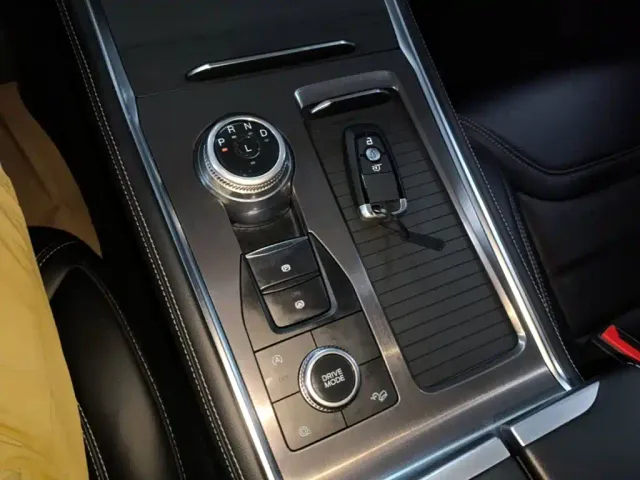 Ford Explorer — Фото автомобиля 13