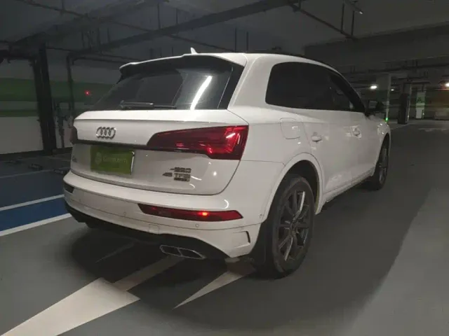 Audi Q5L — Фото автомобиля 6