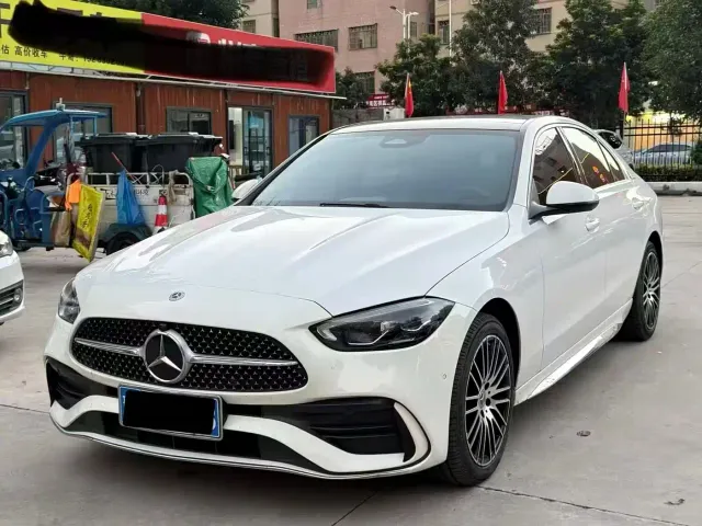 Фотография автомобиля — Mercedes-Benz C-Class