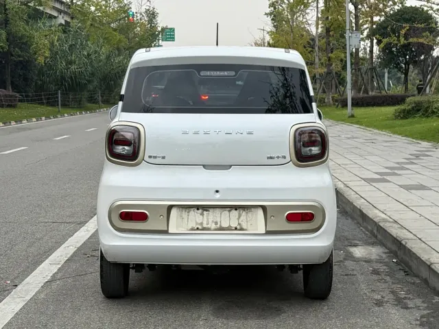 Bestune Pony — Фото автомобиля 7