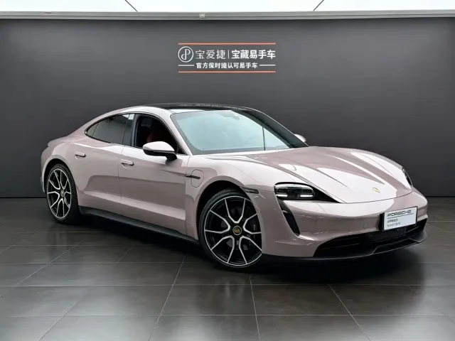 Фотография автомобиля — Porsche Taycan