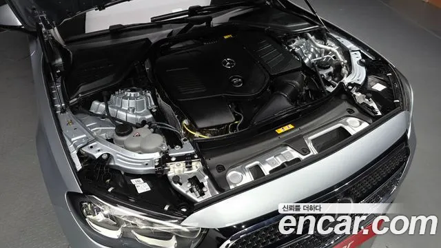 Mercedes-Benz E-Class W214 — Фото автомобиля 9