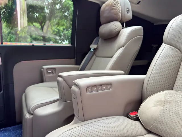 Li Auto MEGA — Фото автомобиля 26