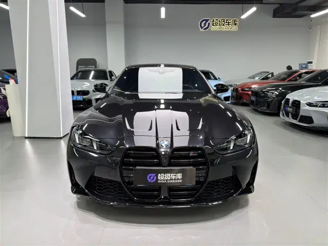 BMW M4 — Фото автомобиля 2