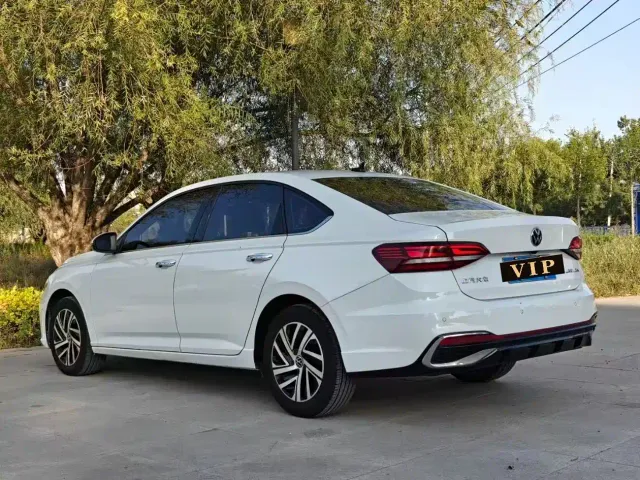 Volkswagen Lavida — Фото автомобиля 7