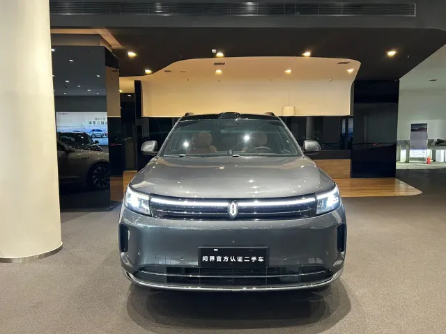 Aito M7 — Фото автомобиля 2