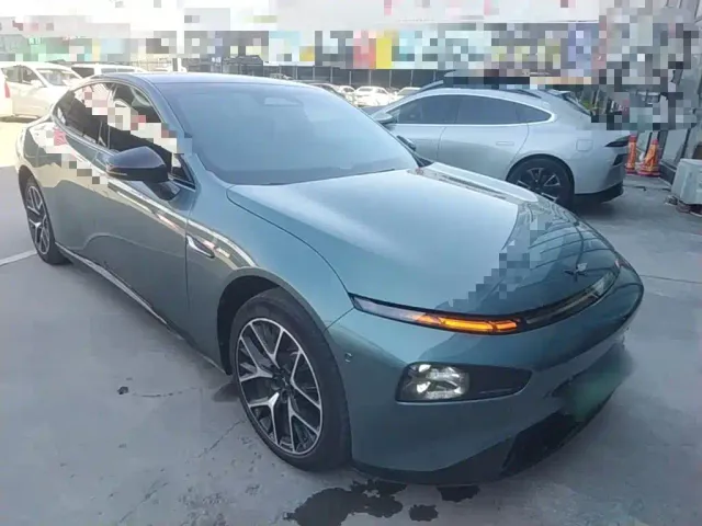 Xpeng P7 — Фото автомобиля 3