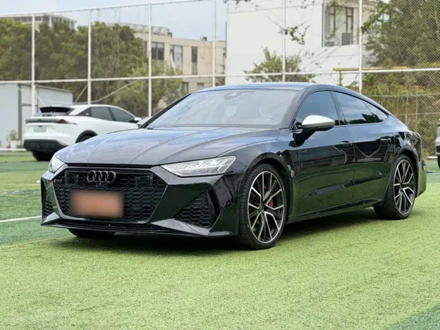 Фотография автомобиля — Audi S7