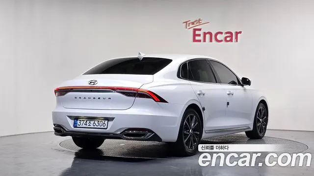 Hyundai Grandeur Новый Grandeur IG — Фото автомобиля 2