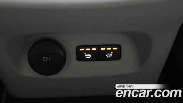 Volvo XC40 — Фото автомобиля 23