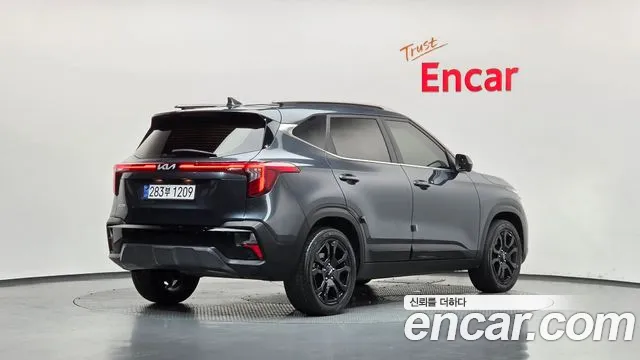 Kia Seltos — Фото автомобиля 2