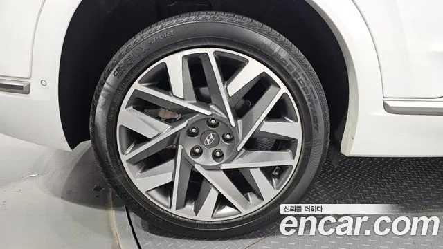 Hyundai Santafe Новый Santa Fe Бензин 2.5T 4WD — Фото автомобиля 8