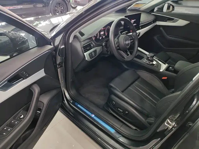 Audi A4L — Фото автомобиля 15