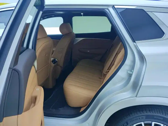 Dongfeng Aeolus L8 — Фото автомобиля 11