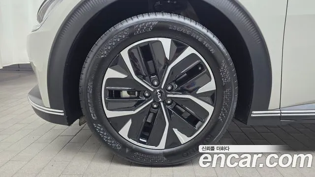 Kia EV6 — Фото автомобиля 5