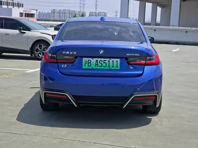 BMW i3 — Фото автомобиля 14