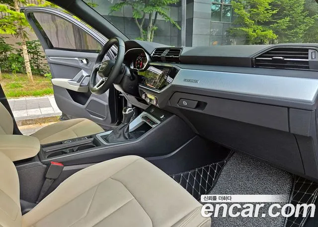 Audi Q3 35 TDI quattro Premium — Фото автомобиля 10
