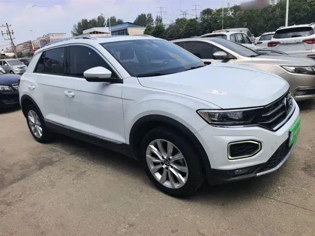 Volkswagen T-Roc — Фото автомобиля 8