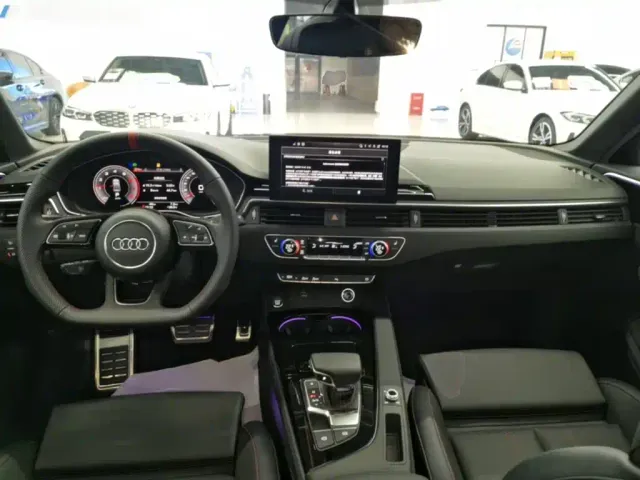 Audi A4L — Фото автомобиля 9