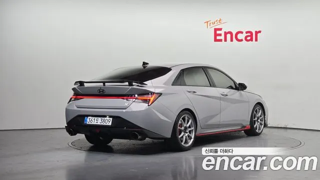 Hyundai AVANTE — Фото автомобиля 2