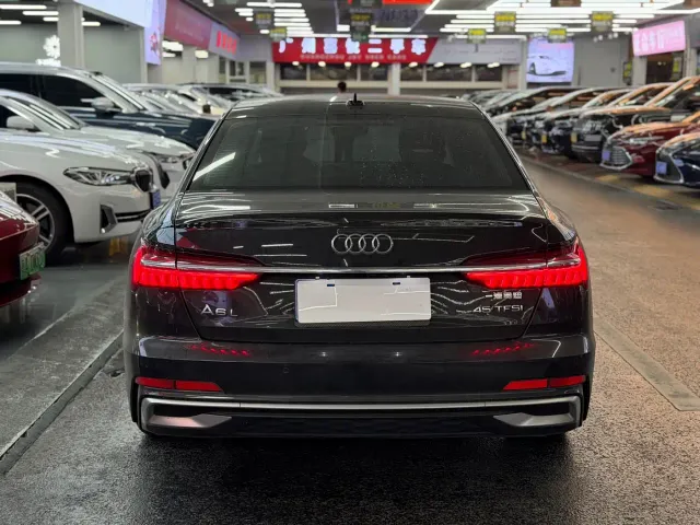 Audi A6L — Фото автомобиля 5