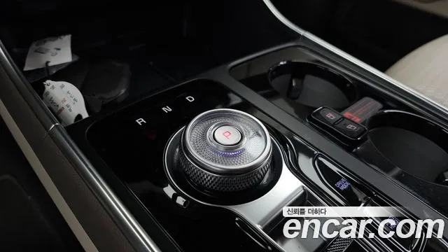 Kia Carnival — Фото автомобиля 12