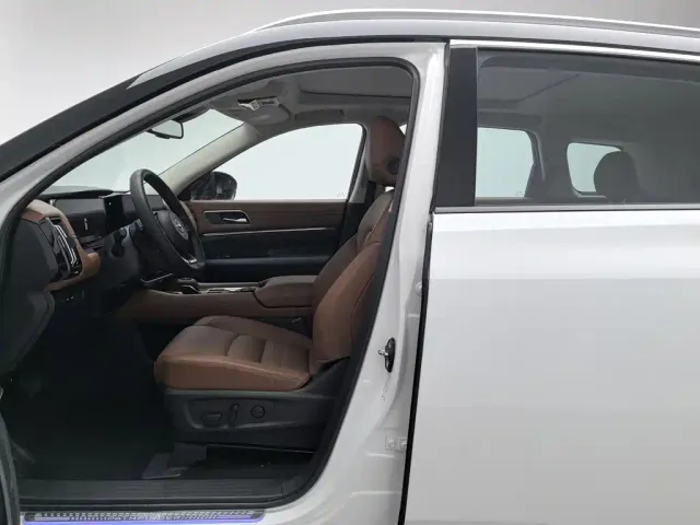 Nissan Terra — Фото автомобиля 10