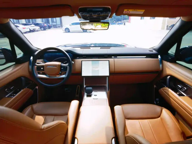 Land Rover Range Rover — Фото автомобиля 12