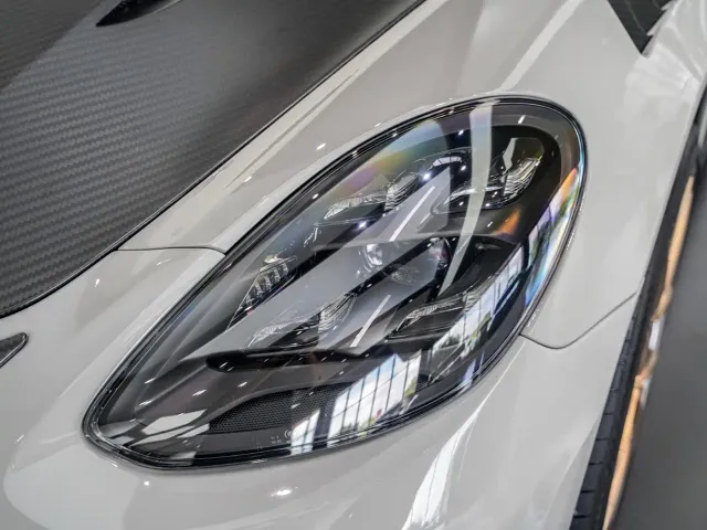 Porsche Panamera — Фото автомобиля 10