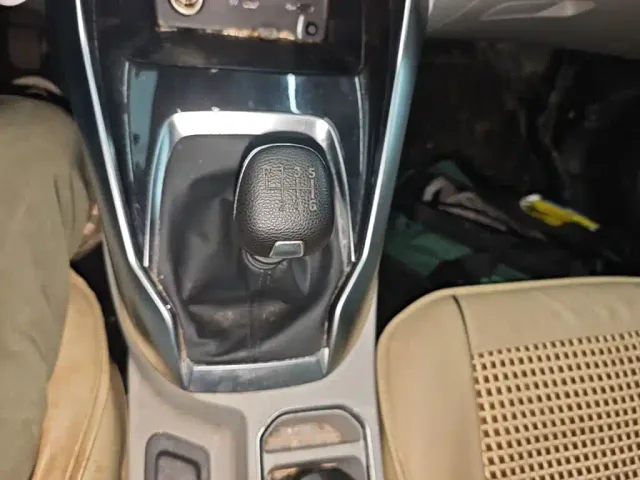 Maxus G50 — Фото автомобиля 13