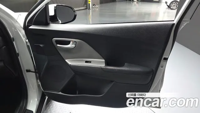Kia Niro Niro Plus Earth — Фото автомобиля 24