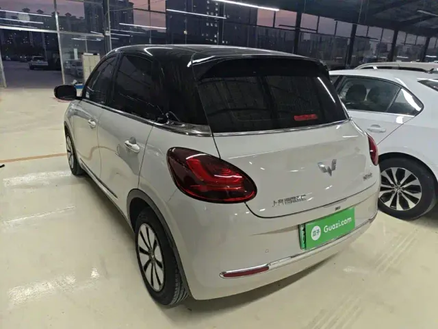 Wuling Bingo — Фото автомобиля 4