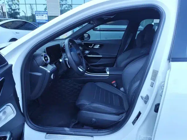 Mercedes-Benz C-Class — Фото автомобиля 4