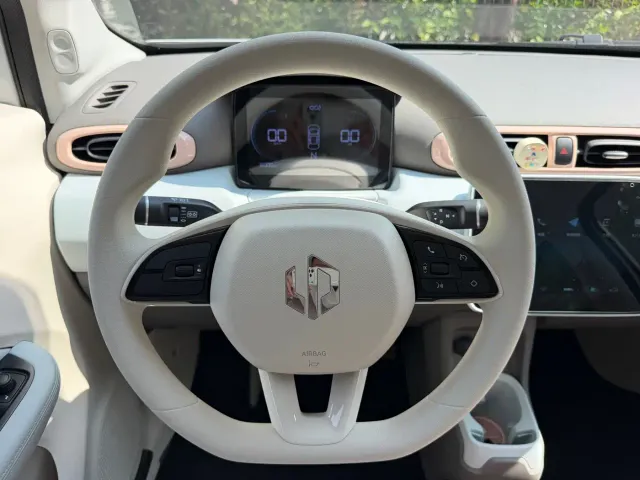 Leapmotor T03 — Фото автомобиля 8