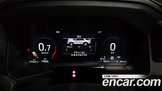 Ford Explorer — Фото автомобиля 11