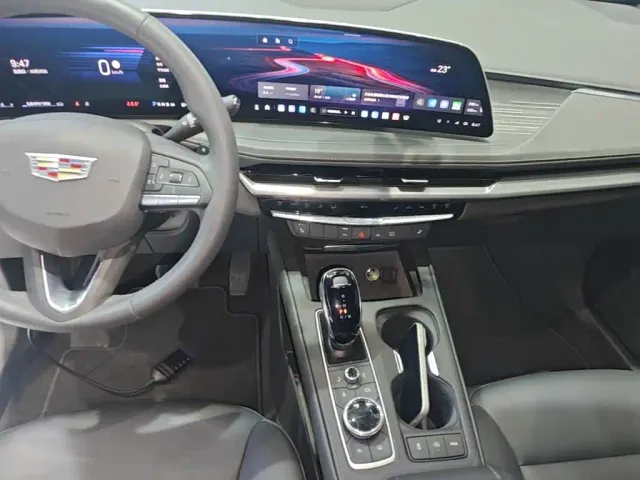 Cadillac XT4 — Фото автомобиля 12