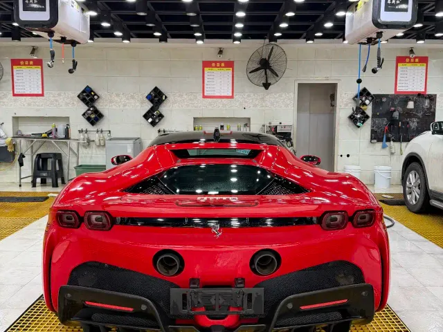 Ferrari SF90 — Фото автомобиля 7