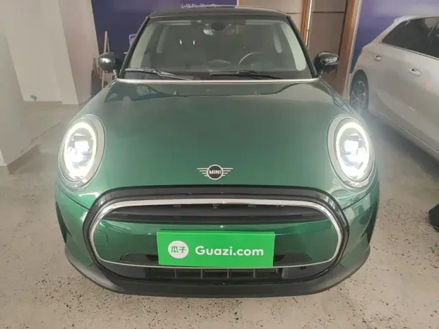 MINI Hatch — Фото автомобиля 2