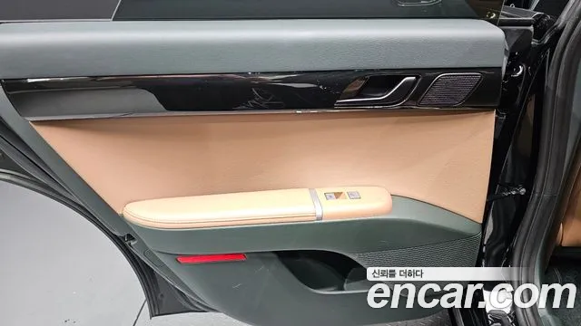 Hyundai Grandeur GN7 — Фото автомобиля 14