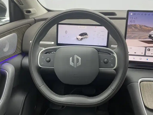 Leapmotor C11 — Фото автомобиля 14