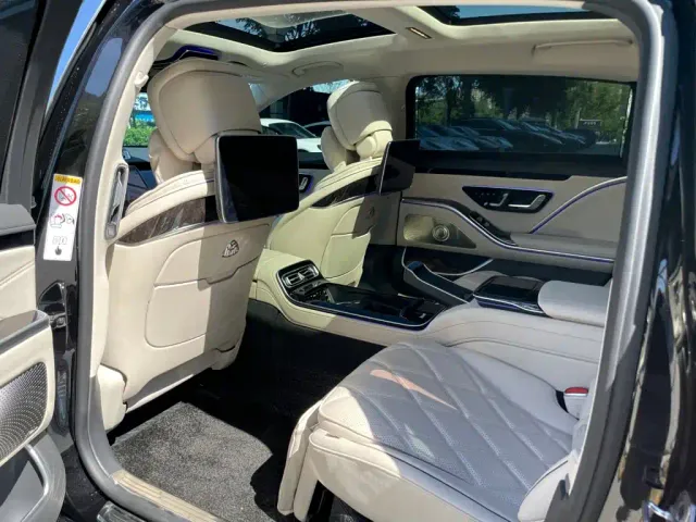 Mercedes-Benz Maybach S-Class — Фото автомобиля 14
