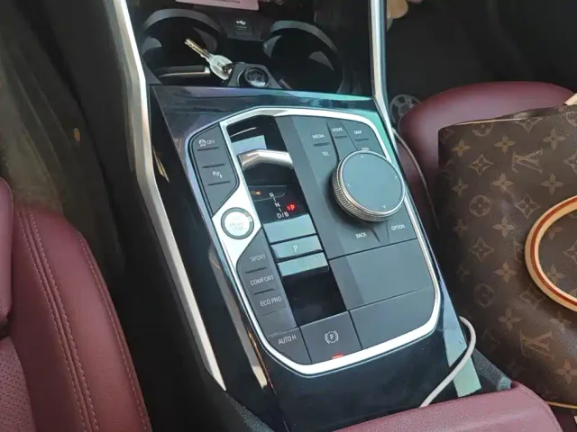 BMW i3 — Фото автомобиля 15