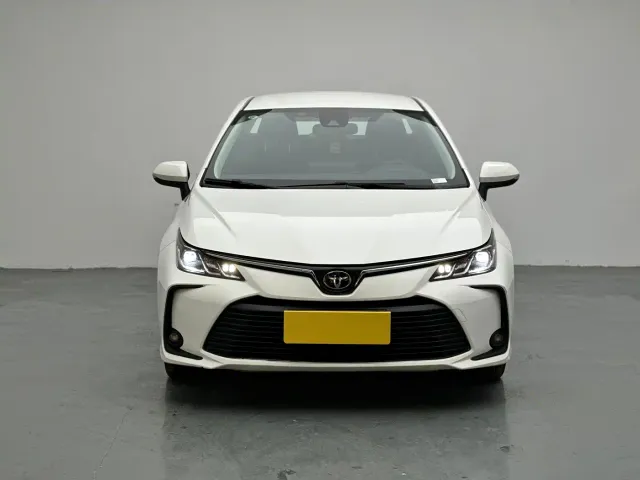 Toyota Corolla — Фото автомобиля 2