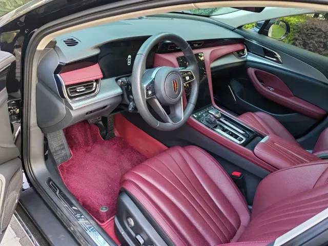 Hongqi H5 — Фото автомобиля 5